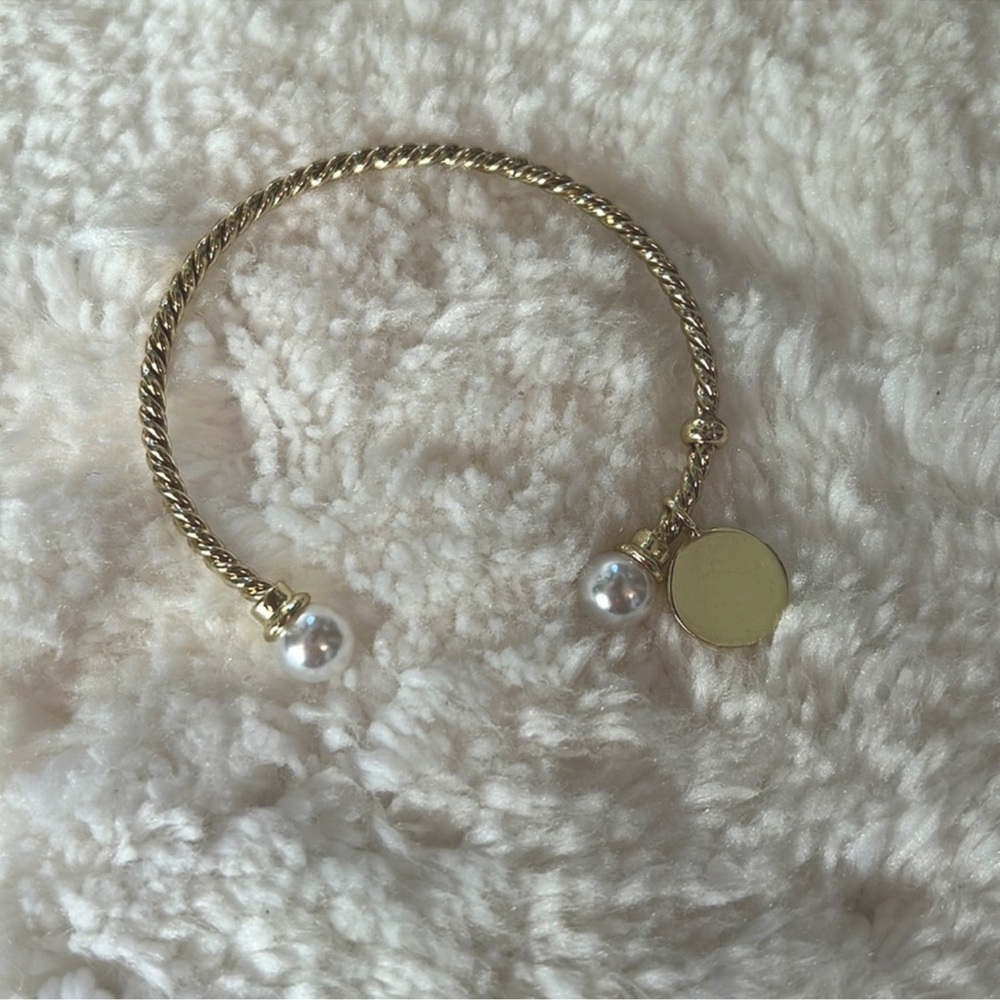 Marley Lilly Gold and White Twisted Rope Pearl Bracelet